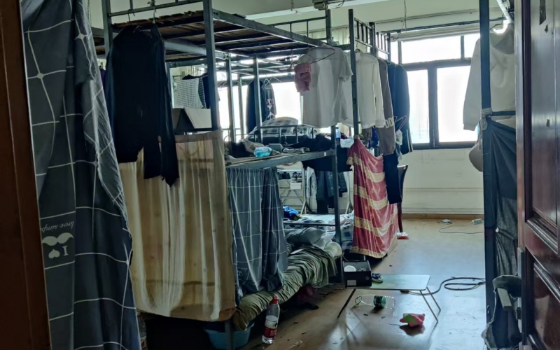 貴州省機(jī)關(guān)事務(wù)管理局國(guó)有資產(chǎn)管理服務(wù)中心貴陽(yáng)市云巖區(qū)花溪大道北段128號(hào)靈達(dá)新苑B棟3層1-3號(hào)、B1單元4層1號(hào)房屋招租